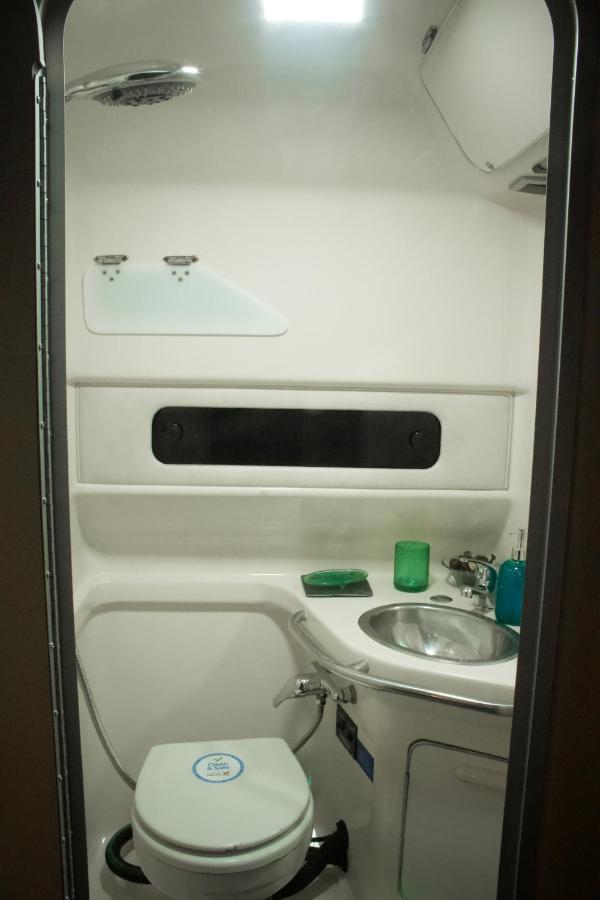 Hotel Sleepboat Yacht Porto Exterior foto